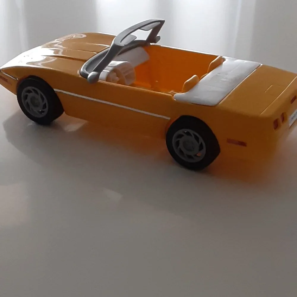 BARBIE vintage yellow corvette - Rare
